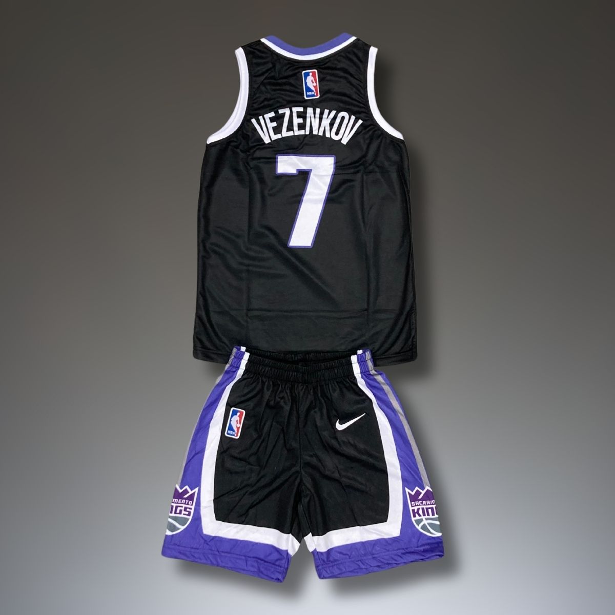 Dječji košarkaški komplet, Sacramento Kings, Vezenkov
