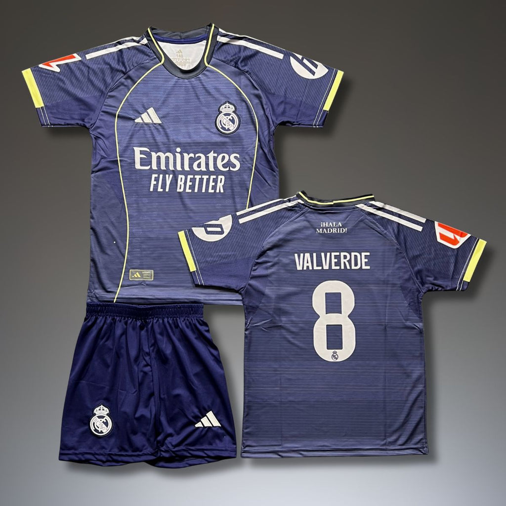 Dječji nogometni gostujući komplet Real Madrid, Valverde. 25/26